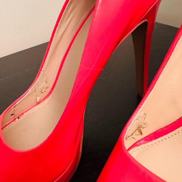 Vibrant Stilettos! - Picture 5 of 5